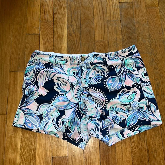 Lilly Pulitzer Shorts 4” - Picture 1 of 4
